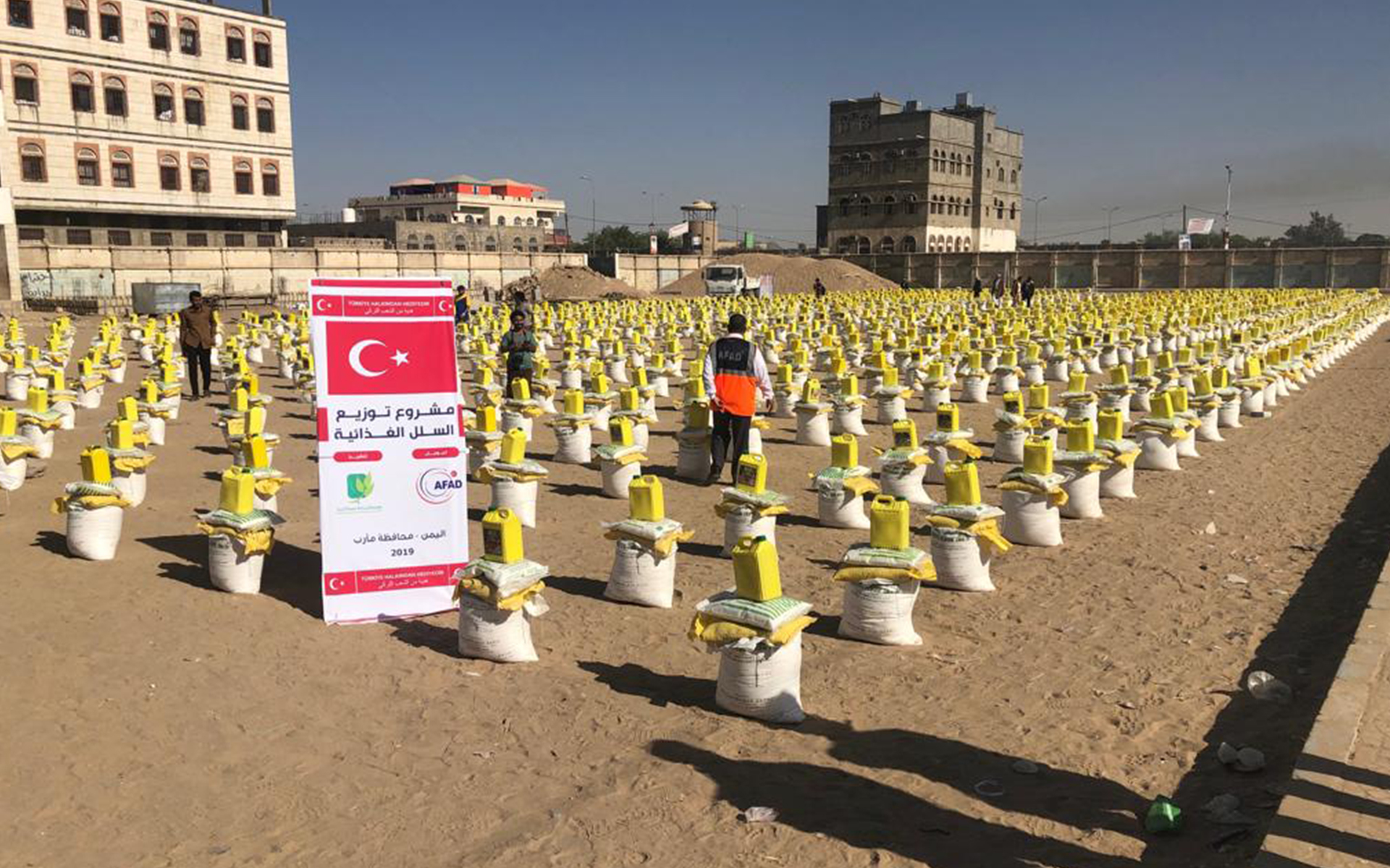 Yemen Marib İlinde 1.000 Erzak Sepeti Dağıtıldı.